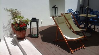 Alma Moura Residences