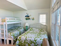 License To Chill 4 Bedroom Home by RedAwning