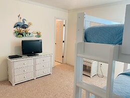License To Chill 4 Bedroom Home by RedAwning