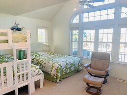 License To Chill 4 Bedroom Home by RedAwning