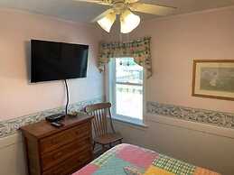 Pirate's Den 3 Bedroom Home by RedAwning