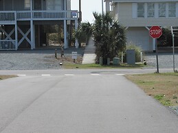 Pirate's Den 3 Bedroom Home by RedAwning