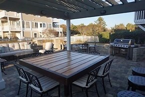Slattisfaction - 6 Br Home