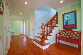 Slattisfaction - 6 Br Home