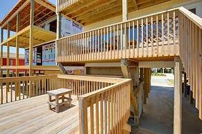Summer Sandcastle 5 Bedroom Home by RedAwning