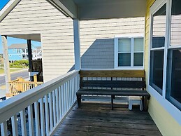 Summer Sandcastle 5 Bedroom Home by RedAwning