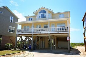 Summer Sandcastle 5 Bedroom Home by RedAwning