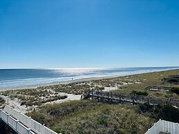 Summer Sandcastle 5 Bedroom Home by RedAwning