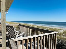 Summer Sandcastle 5 Bedroom Home by RedAwning