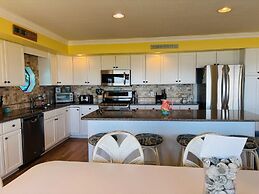 Summer Sandcastle 5 Bedroom Home by RedAwning
