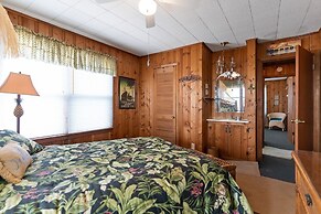 Yellow Bird 2 Bedroom Home by RedAwning