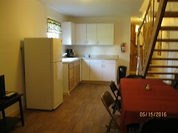 Whispering Winds Retreat B&B