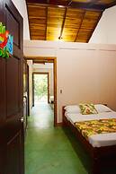 Cabinas Tropicales Puerto Jimenez