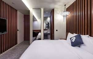 Hotel The Designers Kondae