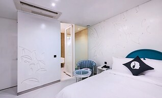 Hotel The Designers Kondae