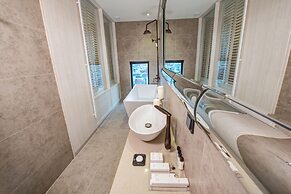 Hotel The Designers Kondae