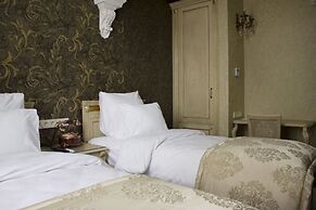 NEAPOL boutique hotel