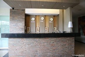 Magallanes Square Hotel