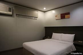 Magallanes Square Hotel