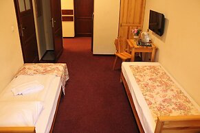 Zajazd Górski Kuźnice - POLSKIE TATRY S.A.