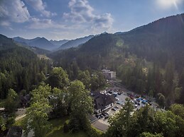 Zajazd Górski Kuźnice - POLSKIE TATRY S.A.