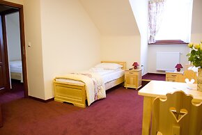 Zajazd Górski Kuźnice - POLSKIE TATRY S.A.