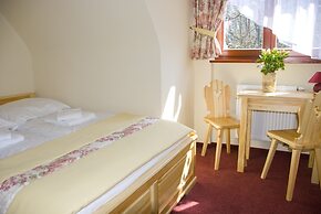 Zajazd Górski Kuźnice - POLSKIE TATRY S.A.