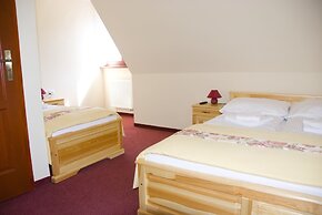 Zajazd Górski Kuźnice - POLSKIE TATRY S.A.