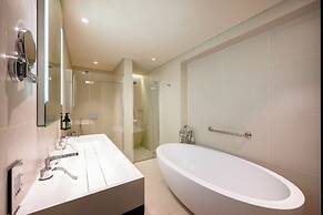 voco Doha West Bay Suites by IHG