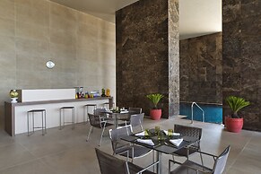 voco Doha West Bay Suites by IHG