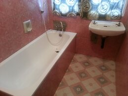 Flintstones Backpackers