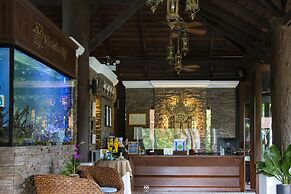 Victoria Cliff Hotel & Resort