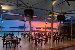 Victoria Cliff Hotel & Resort