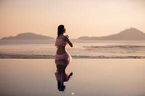 Victoria Cliff Hotel & Resort