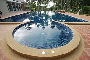 Victoria Cliff Hotel & Resort