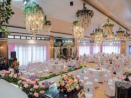 Victoria Cliff Hotel & Resort