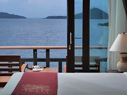 Victoria Cliff Hotel & Resort