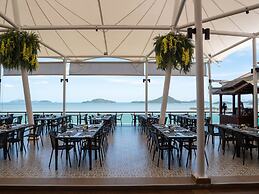 Victoria Cliff Hotel & Resort