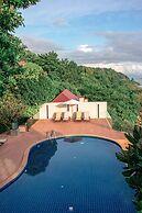 Victoria Cliff Hotel & Resort