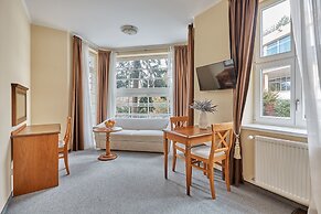 Apart Hotel Akropolis