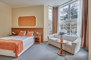 Apart Hotel Akropolis