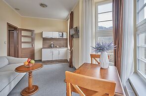 Apart Hotel Akropolis