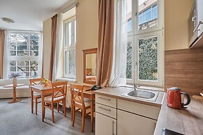 Apart Hotel Akropolis