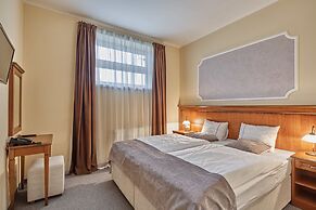 Apart Hotel Akropolis