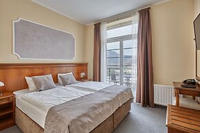 Apart Hotel Akropolis