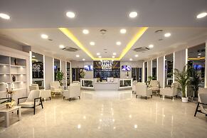 Ramada Hotel & Suites by Wyndham Kusadasi