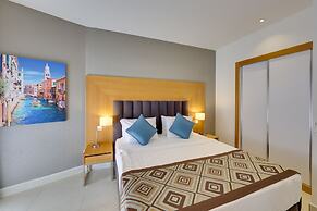 Ramada Hotel & Suites by Wyndham Kusadasi