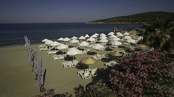 Ramada Hotel & Suites by Wyndham Kusadasi