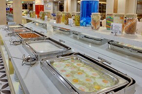 Ramada Hotel & Suites by Wyndham Kusadasi