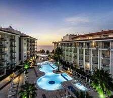 Ramada Hotel & Suites by Wyndham Kusadasi